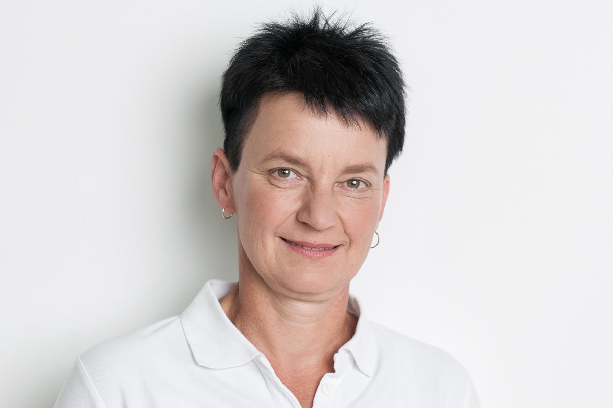 Lucie Zetova, Dr.
